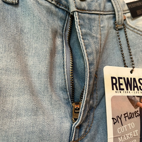 Rewash High Rise Performance Stretch Extreme Flare - Picture 6 of 6